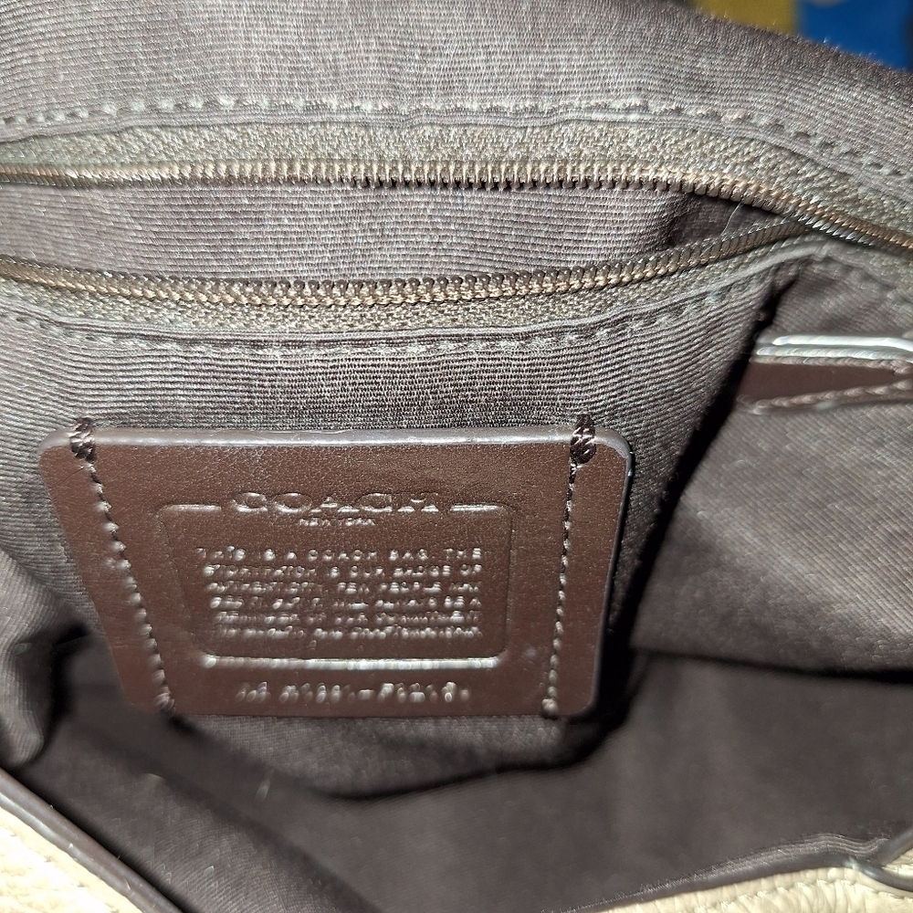 Coach Lexy Shoulder Bag - Picture 8 of 8